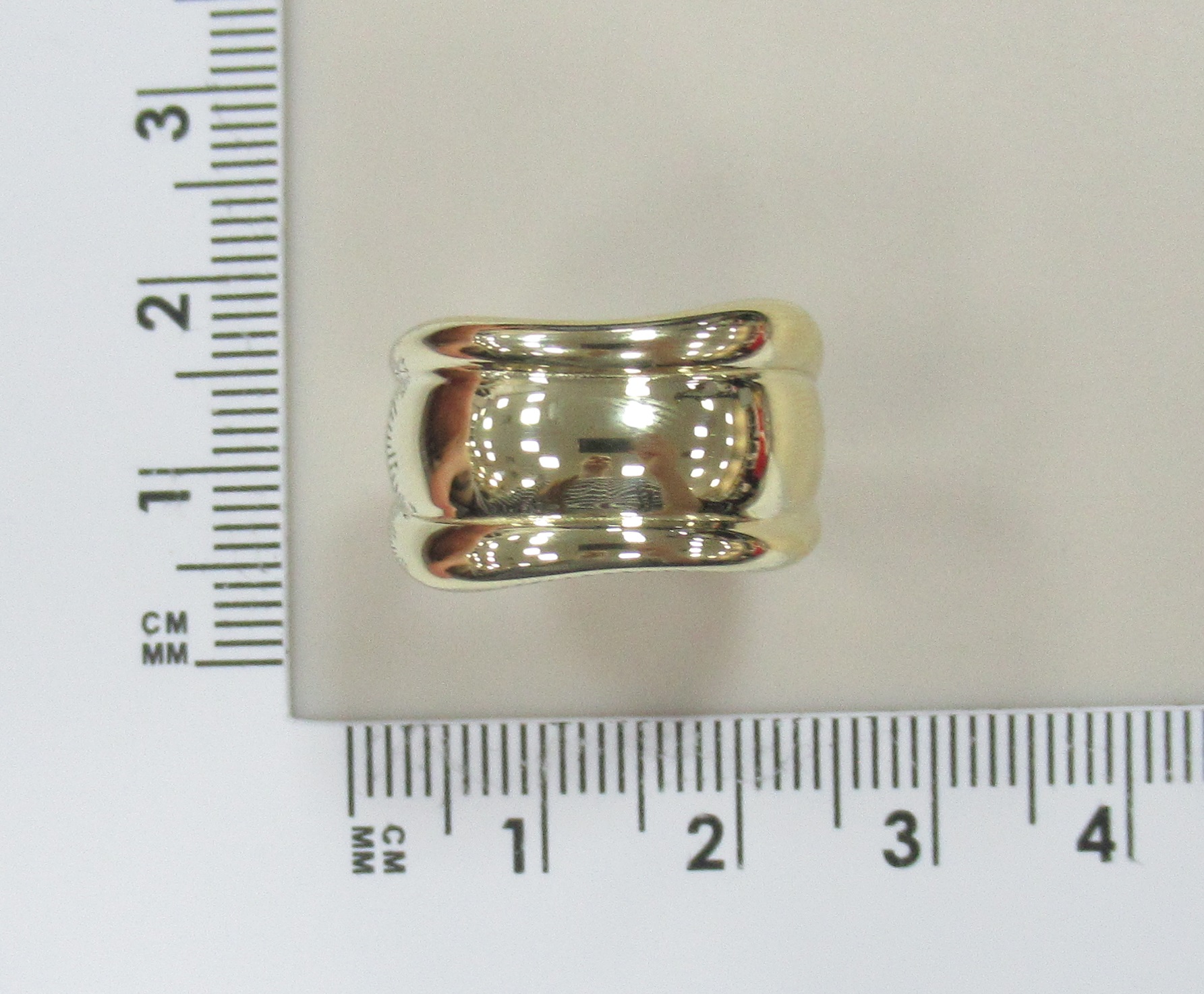 Кольцо из желтого золота